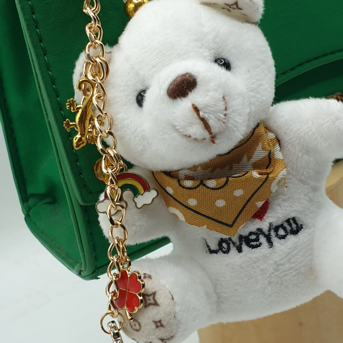 Charm borsa orsetto con bandana nocciola - pezzo unico