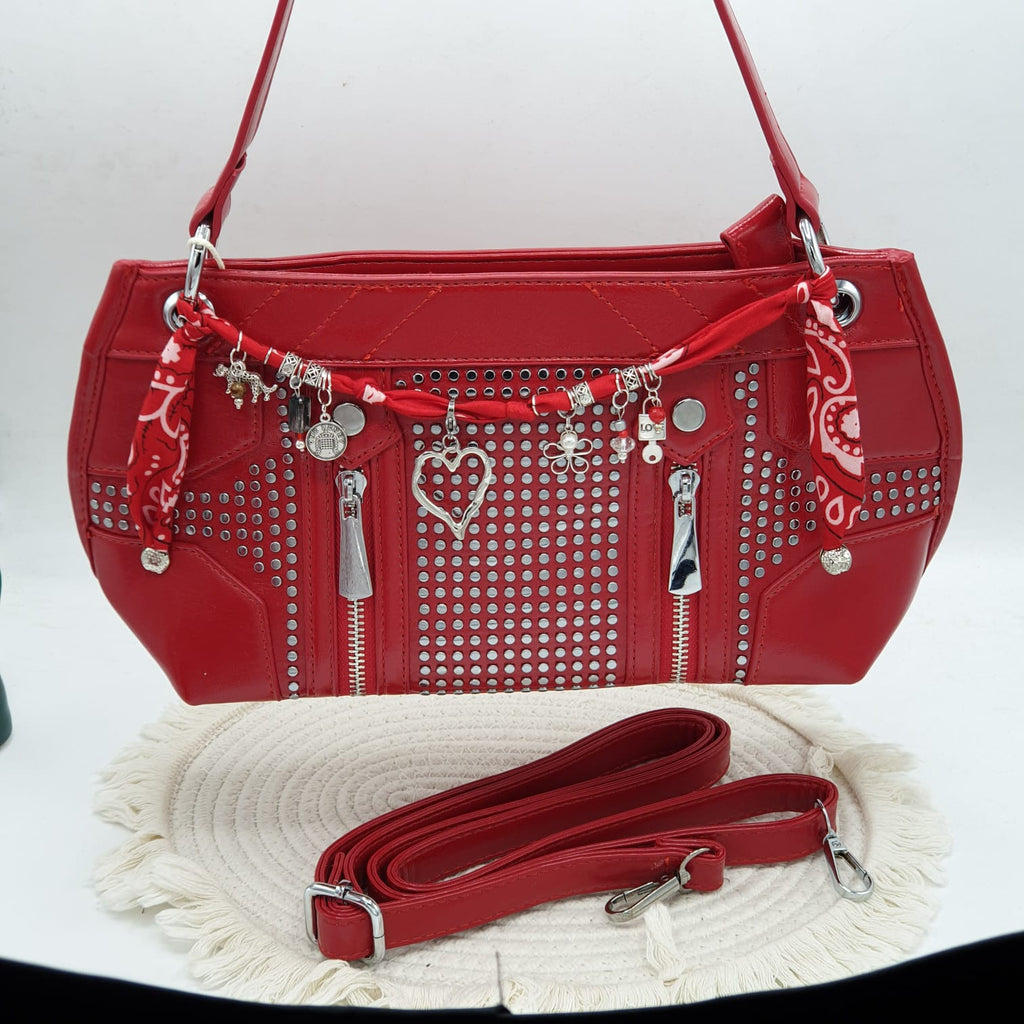 Borsa in similpelle con bandana charms