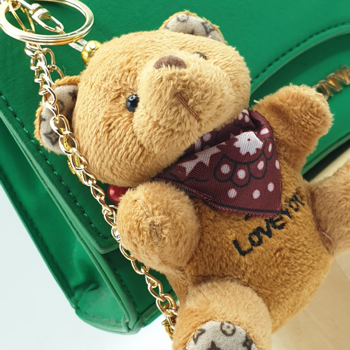 Charm borsa orsetto con bandana bordeaux - pezzo unico