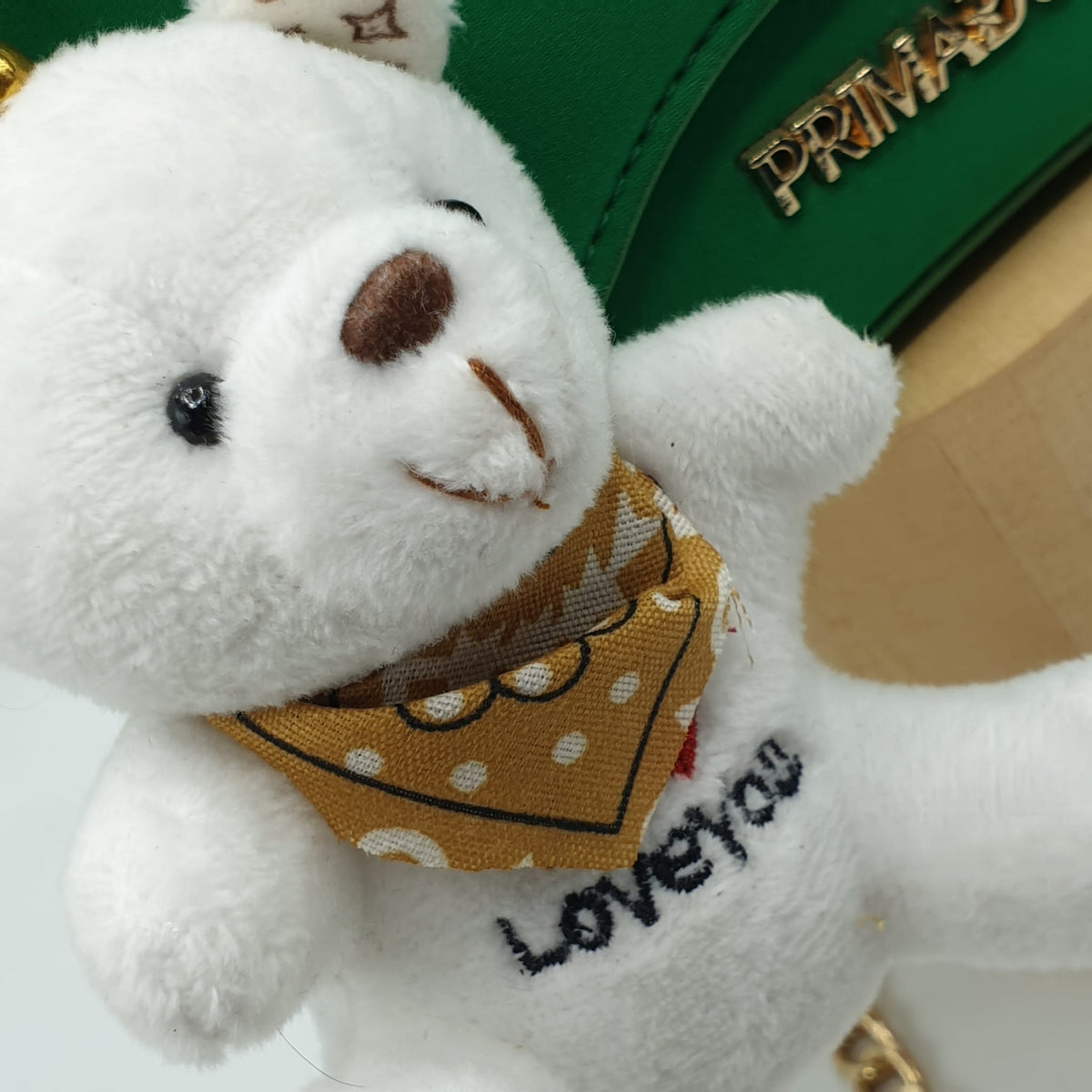 Charm borsa orsetto con bandana nocciola - pezzo unico