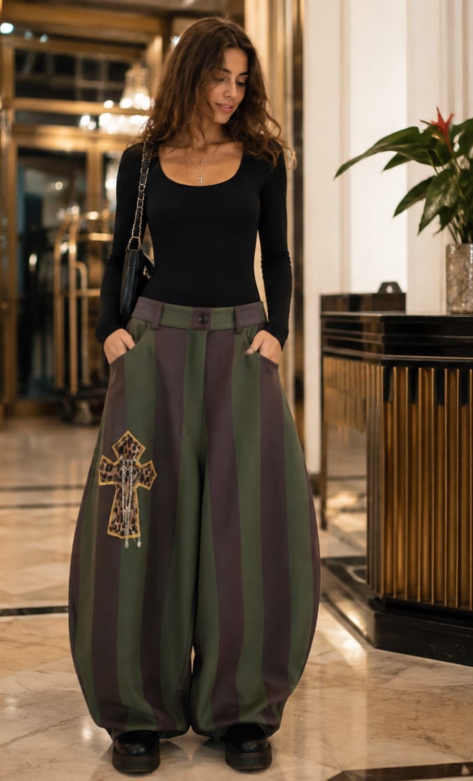 Pantalone a palloncino a righe bicolore