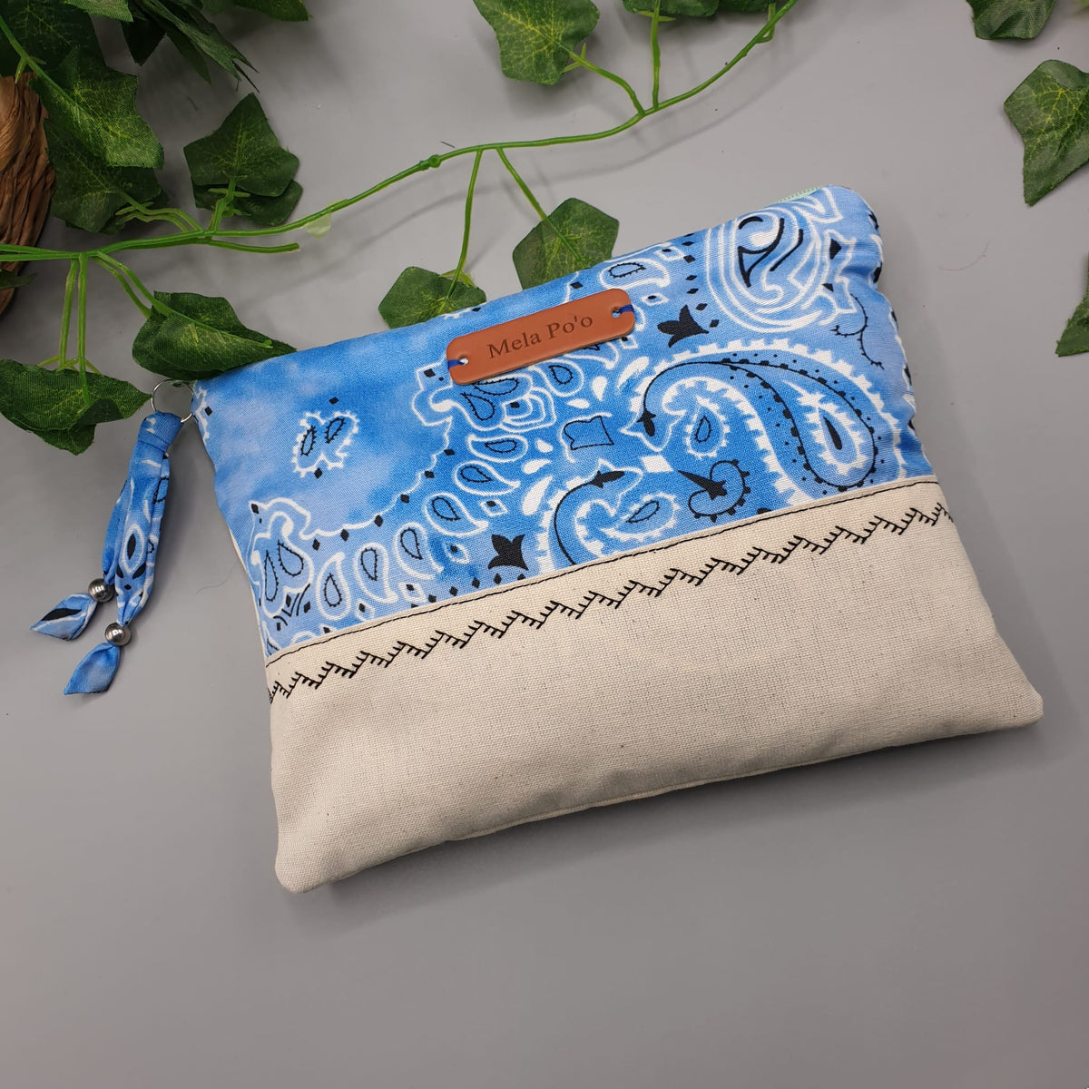 Pochette canvas e Bandana Paisley azzurra