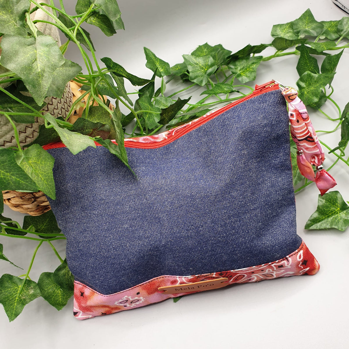 Pochette Denim e Bandana Paisley ciliegia