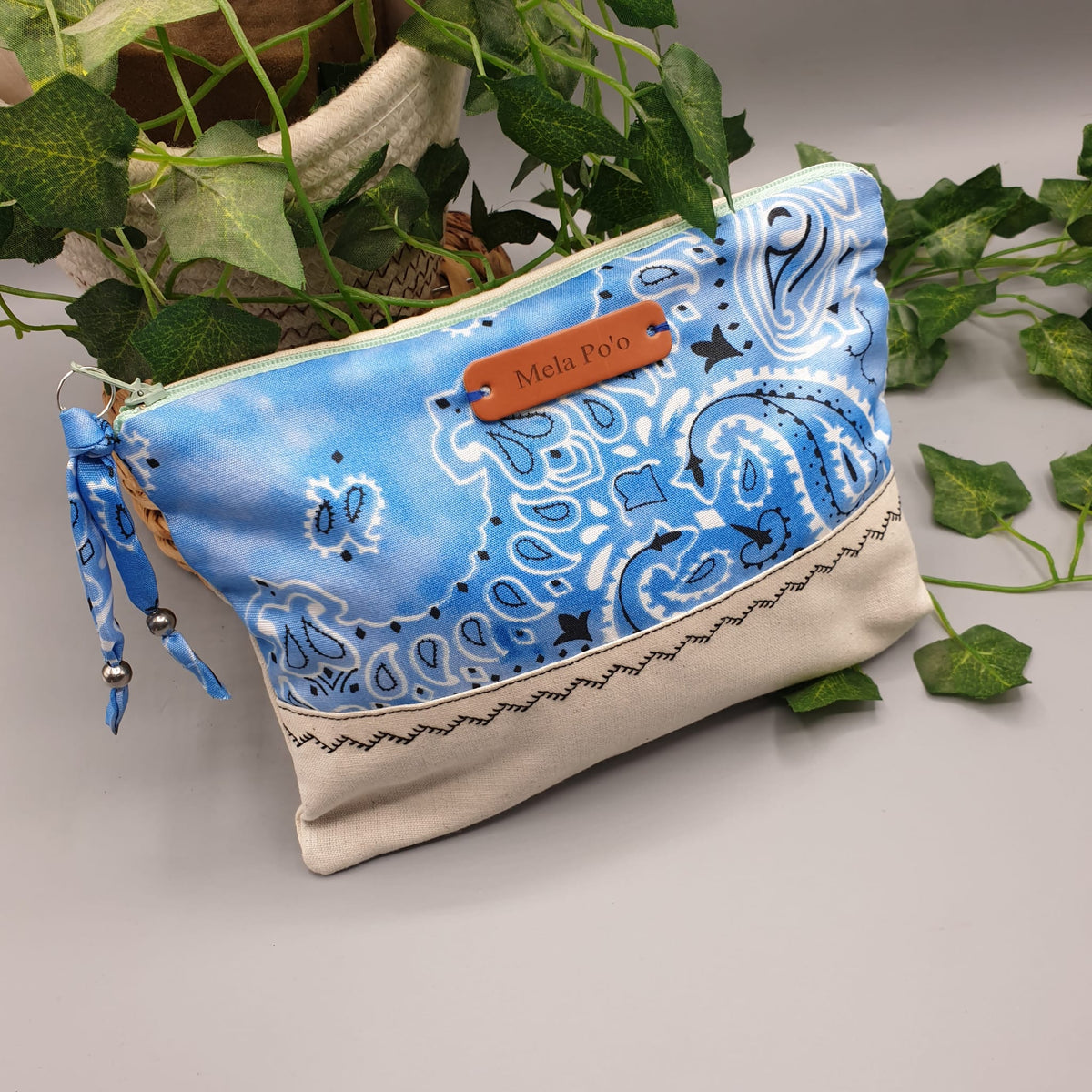 Pochette canvas e Bandana Paisley azzurra