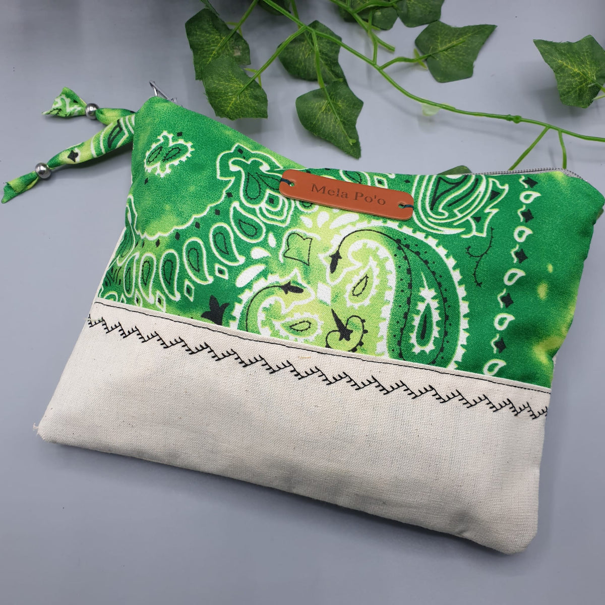 Pochette Canvas e Bandana Paisley verde bottiglia